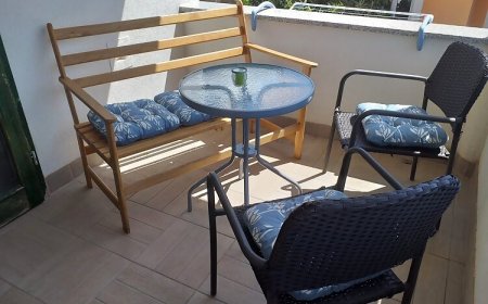 Apartmanok Parkolóhellyel Primosten - 17696 Primošten