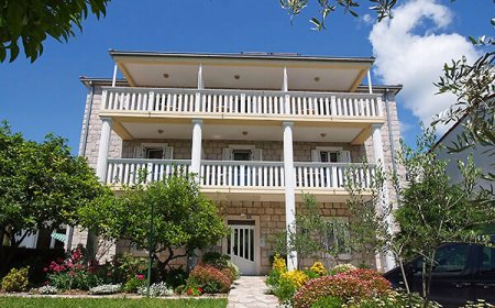 Apartments Kaja Kastel Gomilica