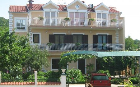 Apartments Davorka Brodarica