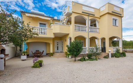 Apartments Sarlija Vir II