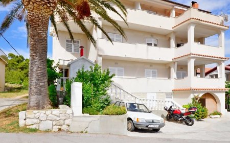 Apartments Marija Mundanije