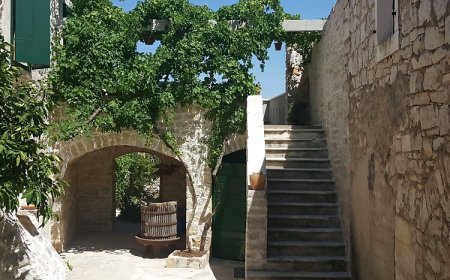 House Sandra Ugrinic