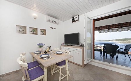 Apartmanok A Tenger Mellett Kanica, Rogoznica - 18134 Kanica