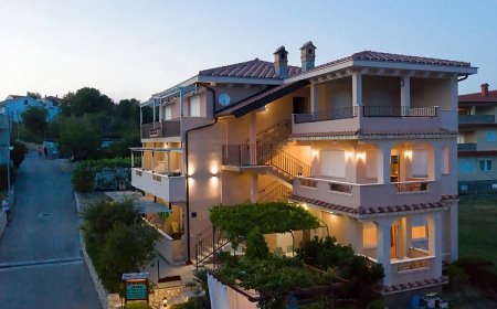 Apartmanok Parkolóhellyel Lopar, Rab - 18388 Lopar