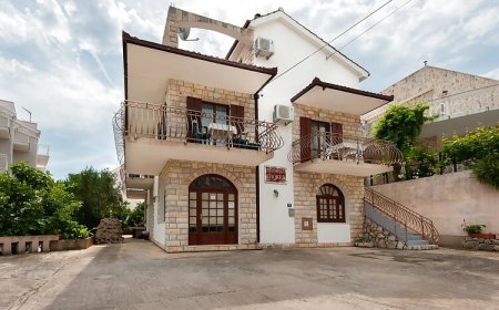 Apartment Boris Arbanija