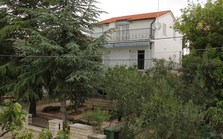 Apartmanok Parkolóhellyel Vodice - 6321