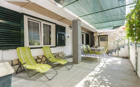 Apartments Vjeka summer terrace Vodice
