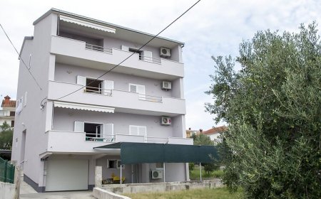 Apartments MERI Okrug Gornji