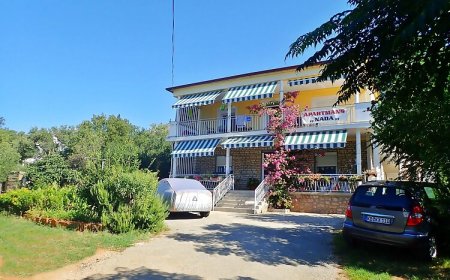 Apartmani Nada Starigrad