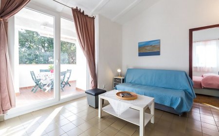 Apartmanok Parkolóhellyel Karigador, Novigrad - 2534 Karigador