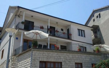 Apartmani Dioniza Jelsa