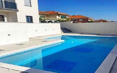 Apartmanok Medencével Seget Donji, Trogir - 13656 Seget Donji
