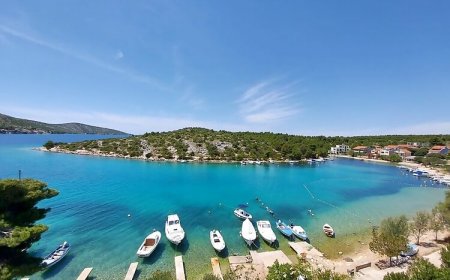 Apartmanok A Tenger Mellett Grebastica, Sibenik - 8333 Grebaštica
