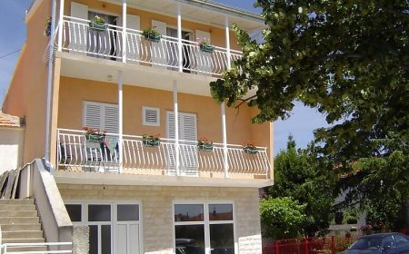 Apartmanok A Tenger Mellett Tribunj, Vodice - 12144 Tribunj