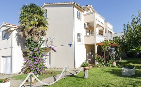 Apartments Sweet garden Vodice