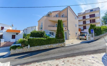 Apartments Jela Slatine