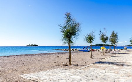 Apartments Zdravko Rogoznica