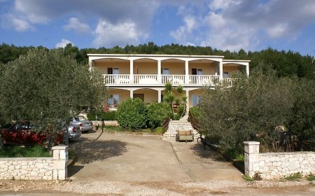 Apartmanok és Szobák A Tenger Mellett Lumbarda, Korcula - 4345 Lumbarda