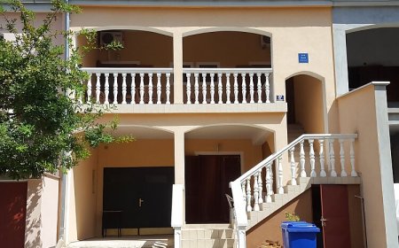 Apartmanok Parkolóhellyel Starigrad, Paklenica - 11683 Starigrad
