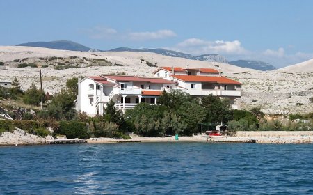 Családi Apartmanok A Tenger Mellett Kustici, Pag - 6376 Kustići