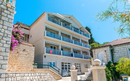 Apartmanok A Tenger Mellett Brist, Makarska - 15714 Brist