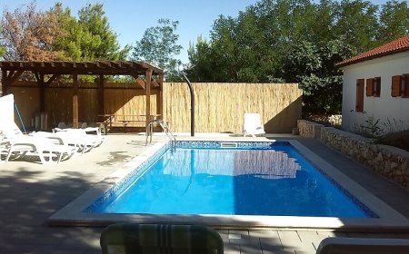 Apartmanok Családok Részére Medencével Vir - Lozice, Vir - 13569 Vir - Lozice