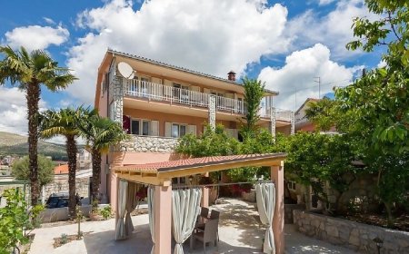 Apartmani Dora Trogir