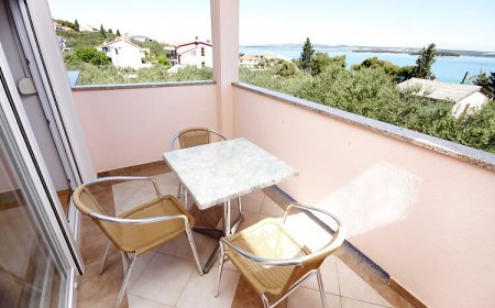 Apartmanok A Tenger Mellett Tkon, Pasman - 6215 Tkon