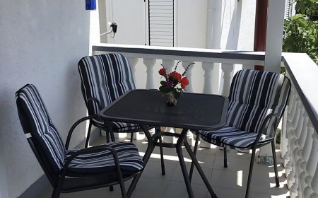 Apartmanok Parkolóhellyel Starigrad, Paklenica - 18492 Starigrad