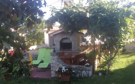 Apartmanok Gyermekes Családok Részére Vinez, Labin - 15826 Vinež