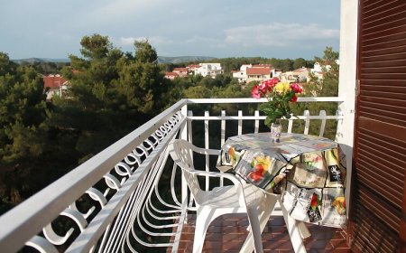 Apartmanok Parkolóhellyel Brodarica, Sibenik - 15708 Brodarica