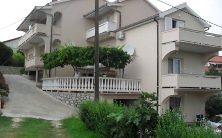 Apartmani Desanka Lopar