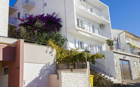 Apartments Rada Tisno