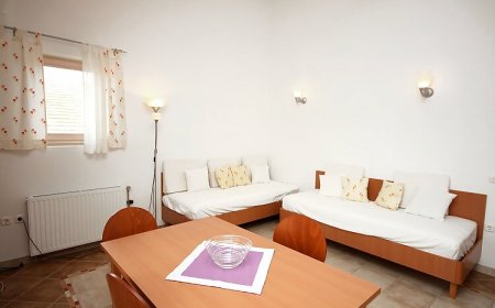 Apartmanok A Tenger Mellett Razanj, Rogoznica - 4265 Ražanj