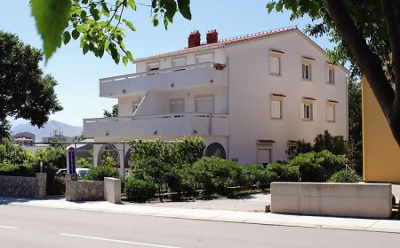 Apartmanok Parkolóhellyel Baska, Krk - 3225 Baška