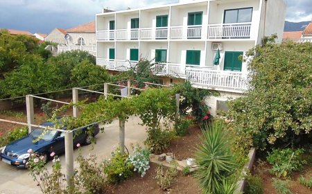 Apartmanok és Szobák A Tenger Mellett Sucuraj, Hvar - 12887 Sućuraj