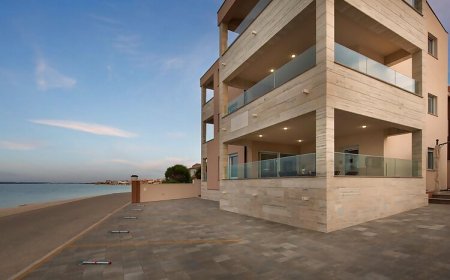 Apartments Vista Royal Vir II