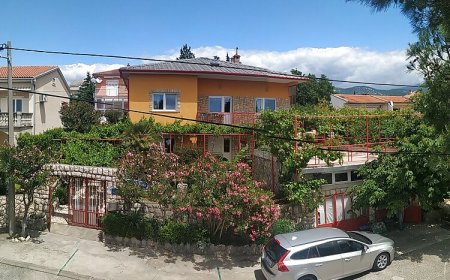 Novi Vinodolski Apartments Maricic