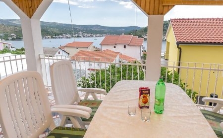 Apartment Pava Rogoznica