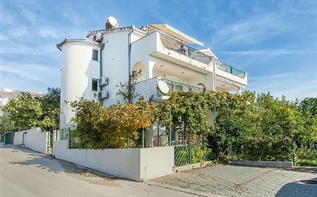 Apartman Heliodor Okrug Gornji