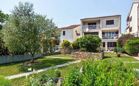 Apartmanok Parkolóhellyel Pula - 2252