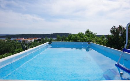 Apartmanok Családok Részére Medencével Barbat, Rab - 4988 Barbat