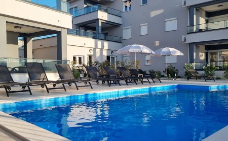 Luxury apartments with pool Punta Šilo