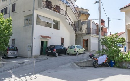 Apartment Mate Dugi Rat