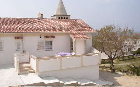 Apartmani Luca Povljana