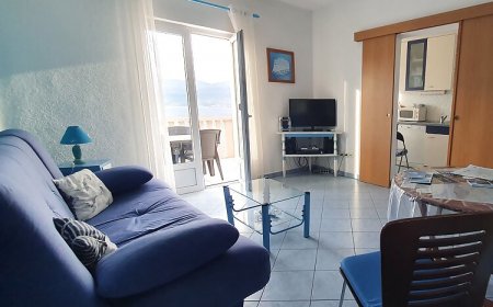 Apartmanok Parkolóhellyel Postira, Brac - 2911 Postira