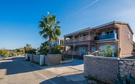 Apartments Weiss Vir