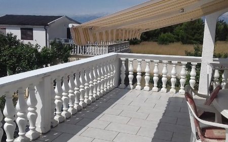 Apartmanok Parkolóhellyel Vir - 17492