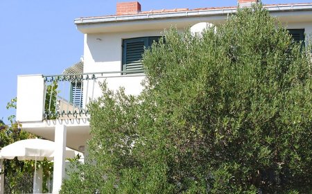 Apartmanok Parkolóhellyel Okrug Gornji, Ciovo - 16295 Okrug Gornji