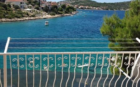 Apartmani Kresimir Rogoznica